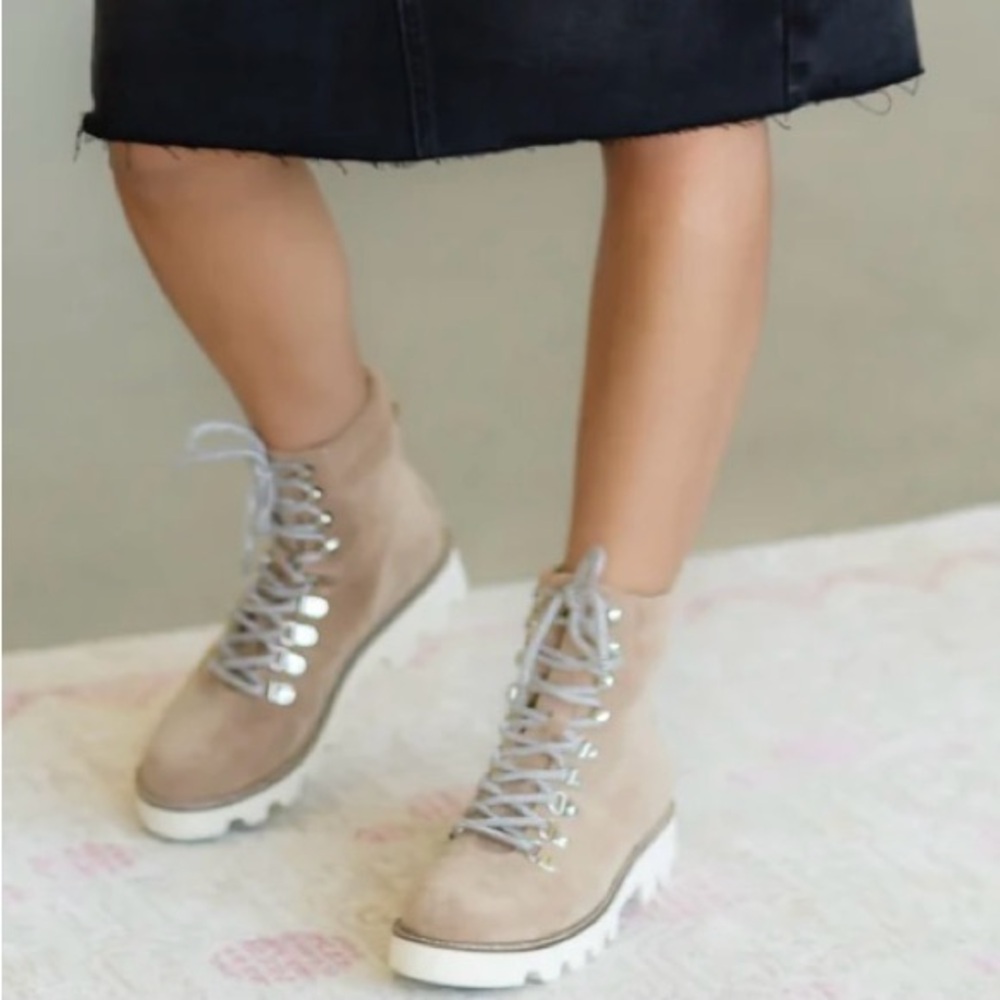 OS Oasis Society  Boots